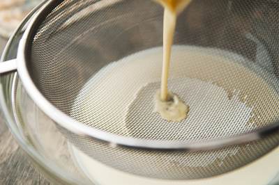Cách làm sữa chua phô mai dẻo mịn 3