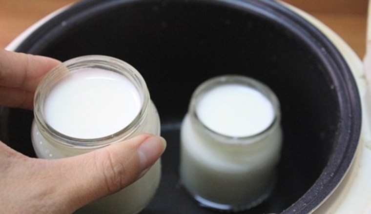 Cách làm sữa chua phô mai dẻo mịn 8