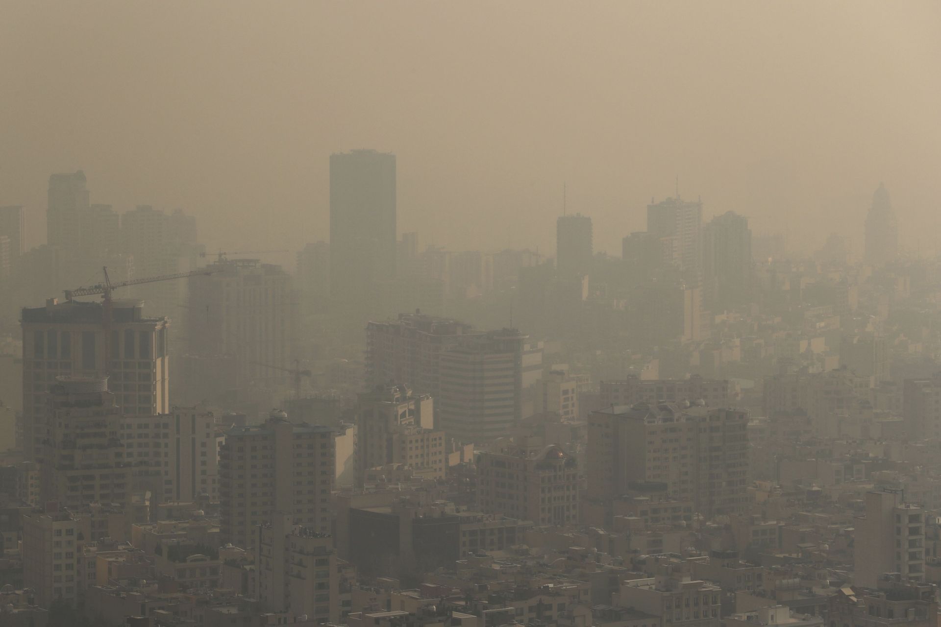 Thủ đô Tehran của Iran với màn sương khói độc bao trùm trong 3 ngày liền