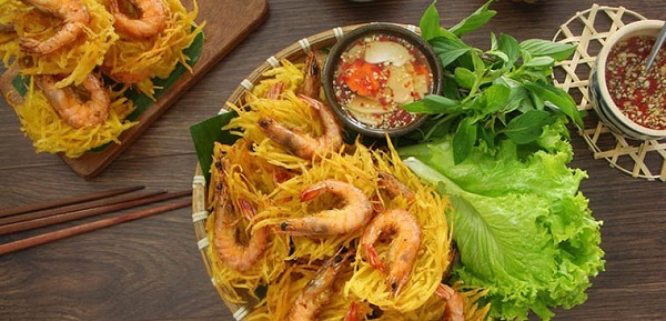 Bánh tôm hồ Tây Hà Nội