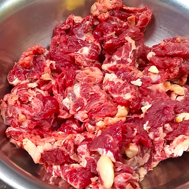 cách làm thịt bò nấu khế giò sống 2