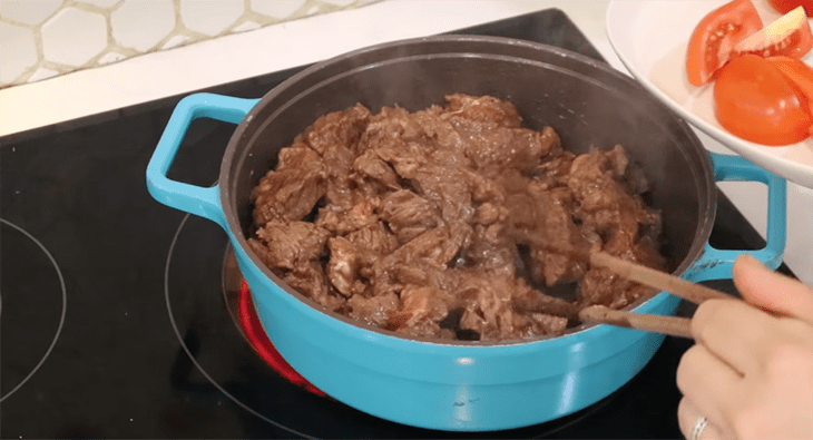 cách làm thịt bò nấu sốt vang 6