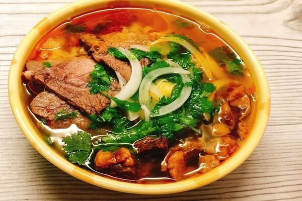 Cách nấu phở sốt vang 5