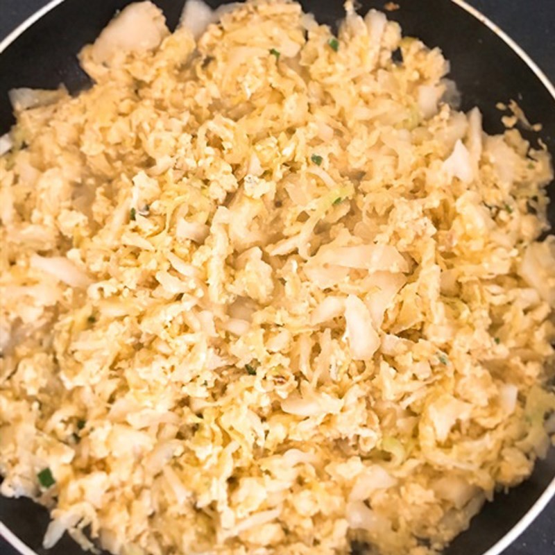 Cách làm bắp cải xào trứng 6