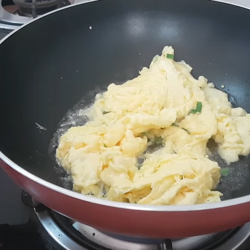Cách làm đậu bắp xào trứng 6