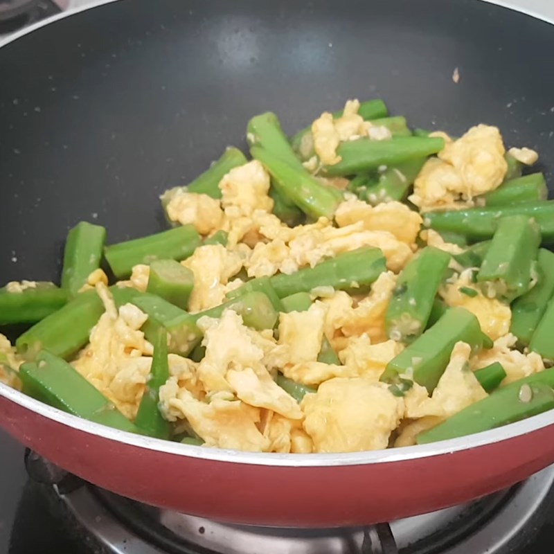 Cách làm đậu bắp xào trứng 8