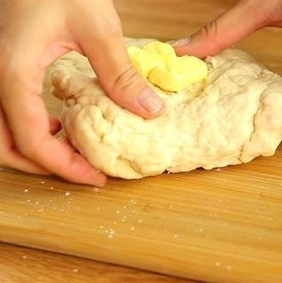 Cách làm bánh mì chuột 4