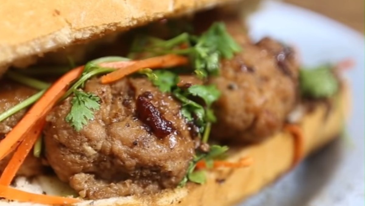 Cách làm bánh mì xíu mại 1