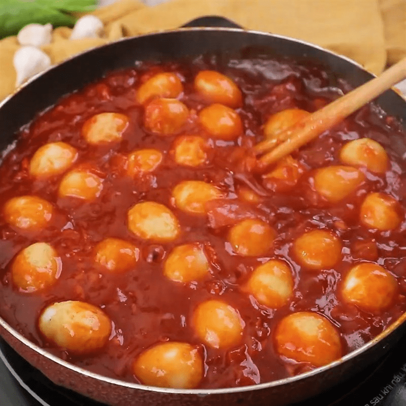 trứng cút sốt cà chua