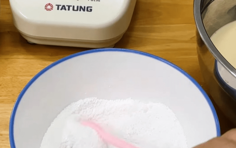 Cách xay bột gạo bằng máy xay sinh tố cực đơn giản