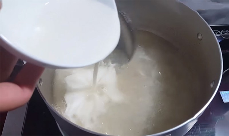 Nấu rau câu nước cốt dừa 