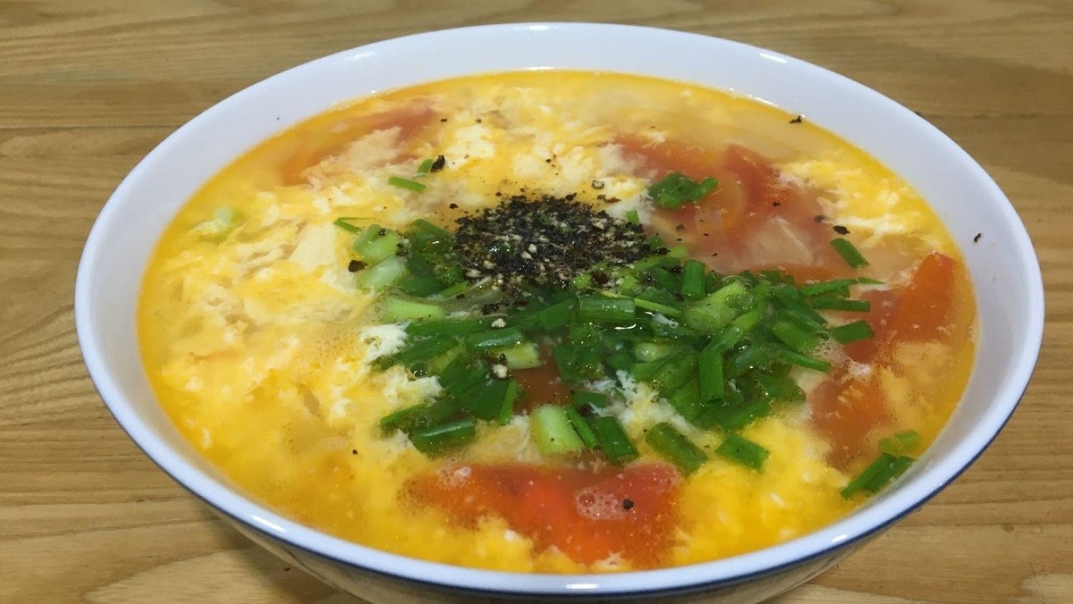 Cách nấu canh trứng cà chua