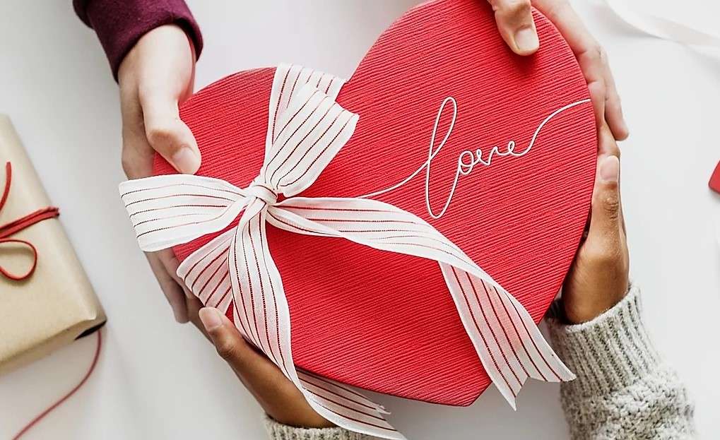 Cách tặng quà valentine ý nghĩa độc đáo mới lạ cho người yêu